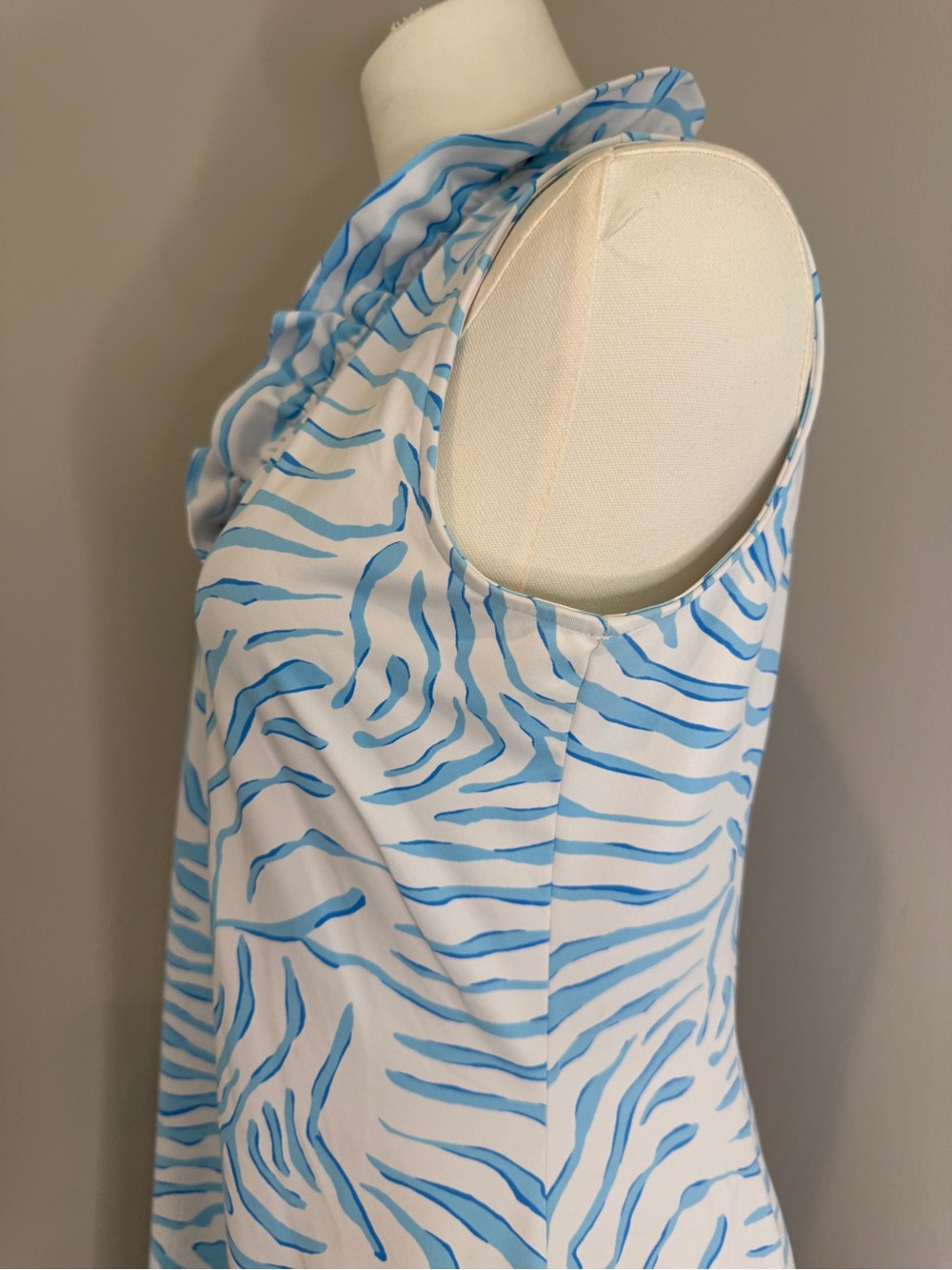 J. McLaughlin Blue & White Zebra-Style Ruffle Neck Top - Picture 6 of 9